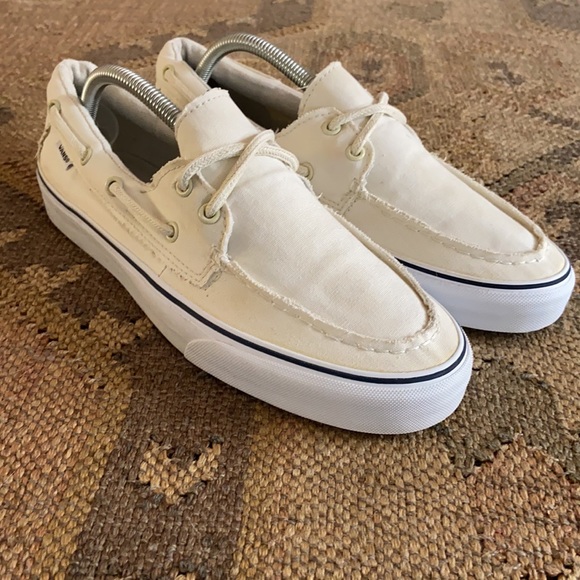 Vans Other - EUC Vans Chauffeur Cream colored Boat shoes.